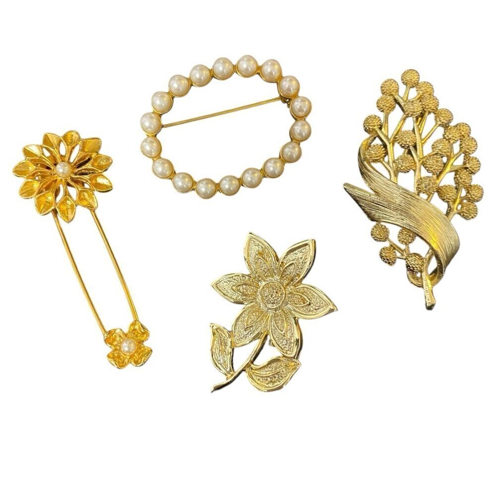 Lot of 4 Brooches Gold Tone 1 Signed Gerry 3 Unsigned
